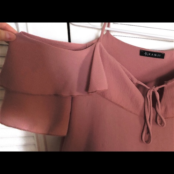 Off The Shoulder Pink Blouse - Picture 2 of 2
